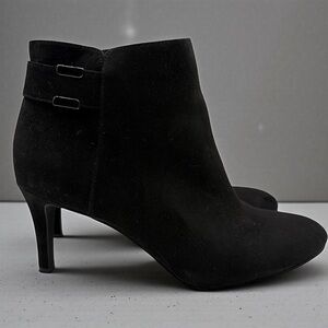 ALFANI BLACK FAUX SUEDE ANKLE BOOTIES HEELS SIZE 8.5